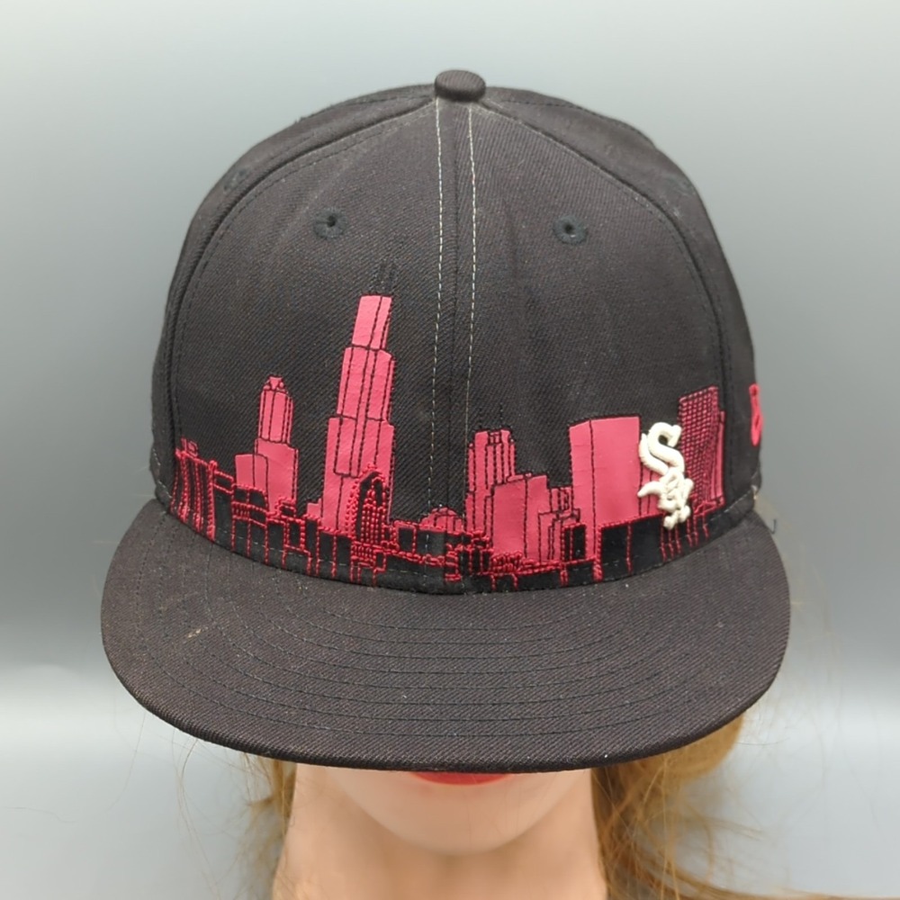 New Era 59Fifty Chicago White Sox City Skyline Fitted Hat Black 100% Wool 7 1/8